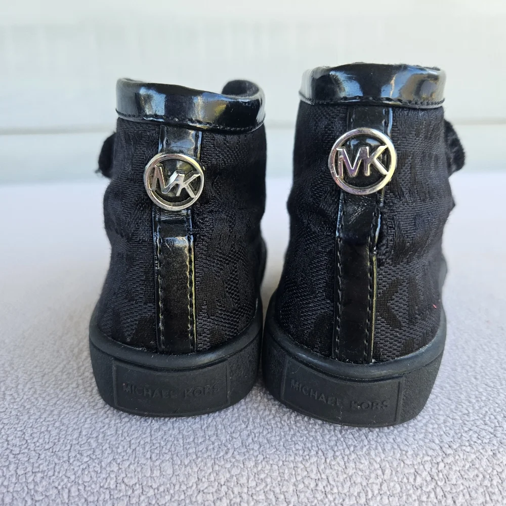 Michael Kors Trina Black Ankle Bootie Boot Girl SZ 6 Hook & Loop Designer